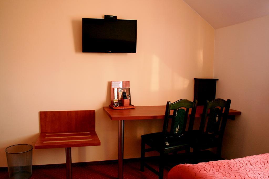 Hotel Kuznia Oberza Polska Łysomice Dış mekan fotoğraf