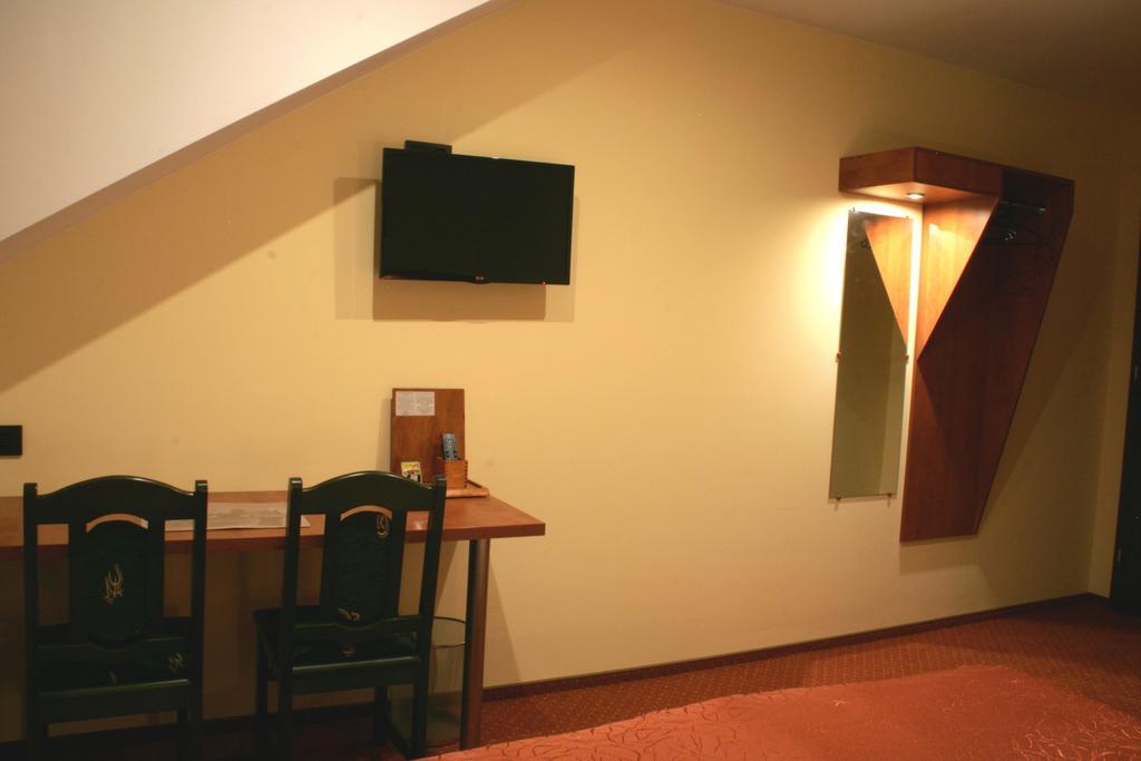 Hotel Kuznia Oberza Polska Łysomice Oda fotoğraf